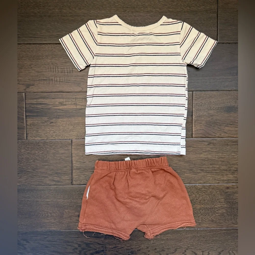Haven kids tee & childhoods set 18-24 EUC - Picture 5 of 7